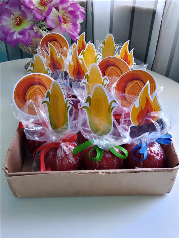 Foto extra 1 do produto Caixa Maçã do Amor Personalizada