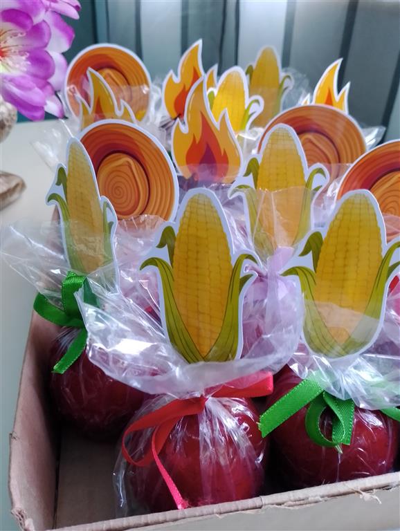 Foto extra 5 do produto Caixa Maçã do Amor Personalizada